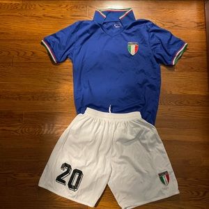 Mens small Italy national team Rossi jersey hat optional